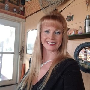 Meet your Posher, Pamela